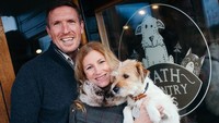 Berlokasi di Wiltshire, Inggris, Hotel The Bath Country Pets baru dibuka. Hotel milik pasangan Neil dan Emma Edwards khusus untuk anjing (Bath Country Pets) 