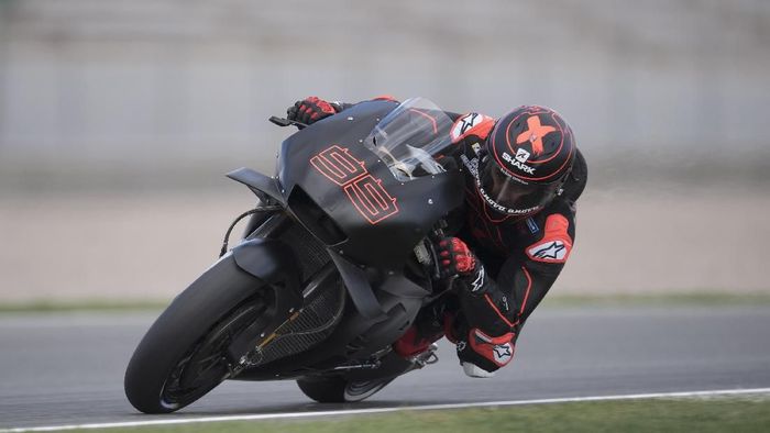 Jorge Lorenzo dianggap belum cepat di atas motor Honda. (Foto: Mirco Lazzari gp/Getty Images) Jorge Lorenzo dianggap belum cepat di atas motor Honda. (Foto: Mirco Lazzari gp/Getty Images)