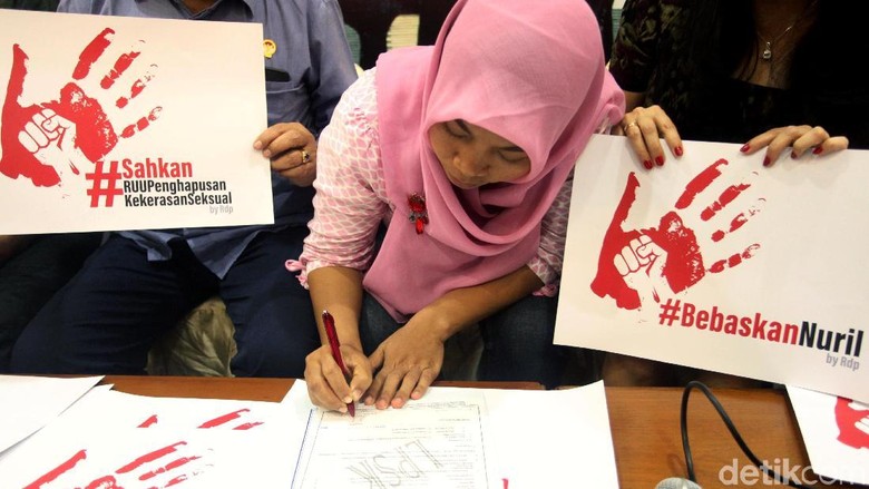 Baiq Nuril Divonis 6 Bulan Bui, Ini Kata MA Baiq Nuril Divonis 6 Bulan Bui, Ini Kata MA