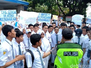 Begini Reaksi SMAN 1 Gondanglegi Saat Didemo Para Pelajar