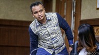 Irvanto dan Made Oka diyakini jaksa terlibat dalam pusaran korupsi pada proyek e-KTP.