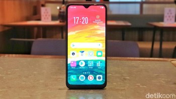 Tampilan depan Oppo A7. Foto: Adi Fida Rahman/detikINET