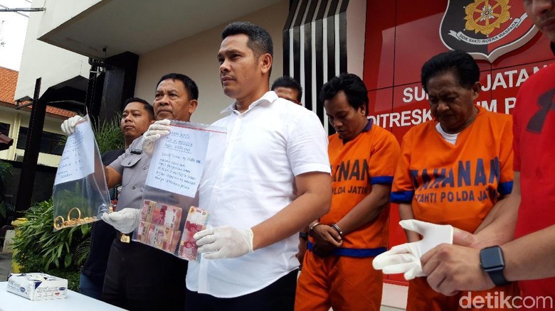 Penadah Kasus Perampokan Emas Rp 3,7 Miliar di Sumenep Dibekuk Penadah Kasus Perampokan Emas Rp 3,7 Miliar di Sumenep Dibekuk