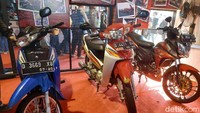 Selanjutnya Honda Kharisma, menjadi salah satu pionir motor bebek berkubikasi 125 cc di Indonesia. Museum HBD 2018 juga menampilkan Honda City Sport 1 atau dikenal CS-1 adalah motor sport bebek milik Honda yang diluncurkan sekitar tahun 2008. Foto: Ridwan Arifin