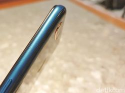 Penampakan Oppo A7 yang Tampil Mewah dan Menawan