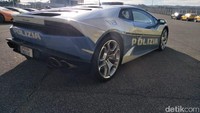 Mobil polisi ini ada di Roma, Bologna, dan Dubai. Foto: Ruly Kurniawan