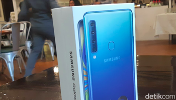 Minat? Harga Galaxy A9 Rp 7.999.000 jika kamu hendak meminangnya. Foto: Virgina Maulita Putri/detikinet