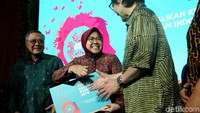 Peresmian hutan kota itu pun dilakukan dengan penandatanganan MOU antara Pemkot Surabaya yang diwakili oleh Wali Kota Surabaya Tri Rismaharini dengan LIPI.