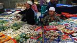 Pasar Batu Akik Rawa Bening Masih Eksis