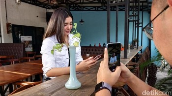 Pastikan juga orang yang difoto menjadi pusat pandangan. (Foto: Muhamad Imron Rosyadi/detikINET)