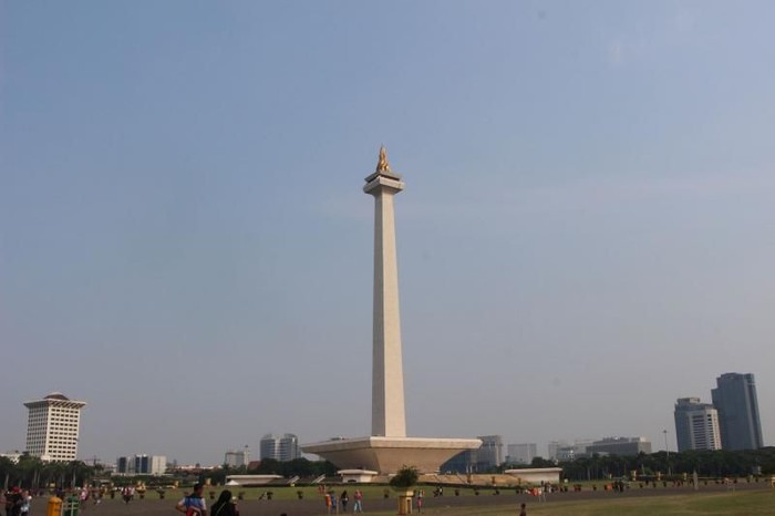 Monas