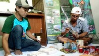 Dari keseluruhan proses pembuatan replika penyu itu, Wiwit, panggilan Wiyanto Hadi Tanojo,  mengatakan proses pewarnaan replika penyu dengan menggunakan air brush memiliki tingkat kesulitan yang cukup tinggi. Sebab warna serta motifnya harus sesuai dengan aslinya. Sehingga, replika penyu produksi Yayasan Penyu Banyuwangi ini seperti penyu asli yang diawetkan.