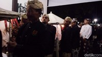 Sejatinya panjang jimat memiliki makna mengajak masyarakat untuk mencintai dan meneladani Nabi Muhammad SAW (Sudirman Wamad/detikTravel)
