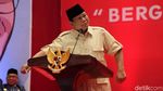 Begini Gaya Prabowo Semangati Relawan