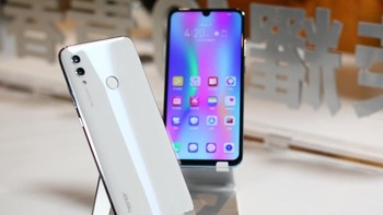Serta pilihan warna White. Foto: Sina Mobile