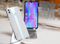 Penampakan Honor 10 Lite, Ponsel Murah Berpenampilan Mewah