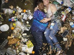 Potret Manusia dan Sampah Tujuh Harinya