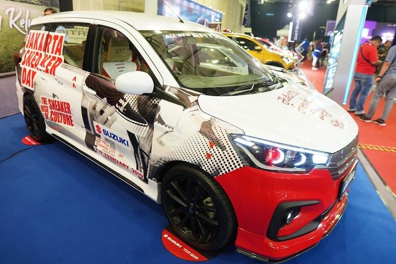 Modifikasi Suzuki Ertiga ala Jakarta Sneaker Day. Foto: Dok. Suzuki Modifikasi Suzuki Ertiga ala Jakarta Sneaker Day. Foto: Dok. Suzuki