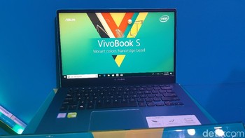 Laptop ini dilengkapi dengan RAM sebesar 8GB. Ada dua mode penyimpanan yaitu SSD 256GB dan HDD 1TB. (Foto: detikINET/Virgina Maulita Putri)