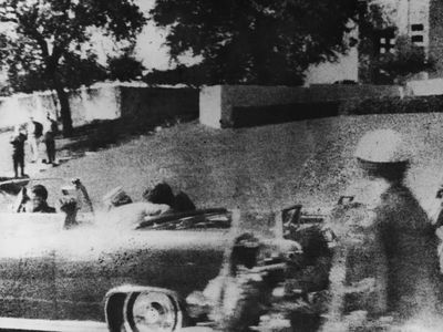 Melihat Lagi Peristiwa Penembakan Presiden John F Kennedy