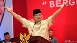 Begini Gaya Prabowo Semangati Relawan
