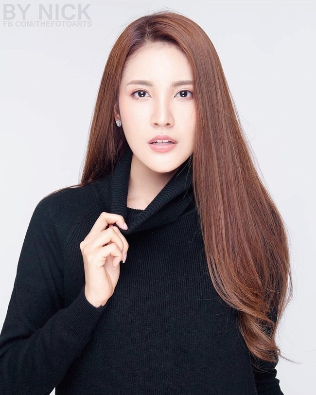 Memiliki paras yang menawan dengan kulit mulus dan bersih membuat Milin dikagumi oleh banyak netizen terutama pria. Foto: Instagram @millinb3rry