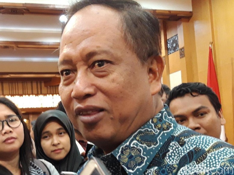 Ratusan Kampus Swasta Bermasalah Ditutup Menristekdikti Ratusan Kampus Swasta Bermasalah Ditutup Menristekdikti
