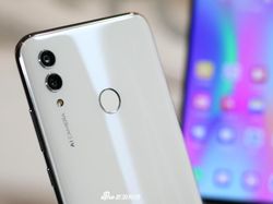 Penampakan Honor 10 Lite, Ponsel Murah Berpenampilan Mewah