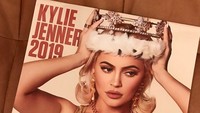 Baru-baru ini Kylie Jenner mengeluarkan kalender 2019. Dok. Instagram/thekylieshop
