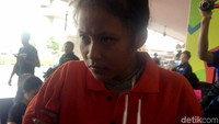 Diduga ada cekcok soal uang antara pelaku dengan korban yang diketahui bekerja sebagai pemandu lagu. Rencana polisi menyampaikan keterangan terkait kasus mayat dalam lemari pada siang ini.   