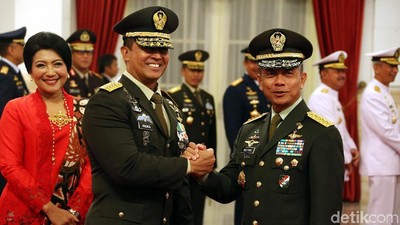 Senyum Andika Perkasa Usai Dilantik Jadi KSAD