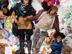 Potret Manusia dan Sampah Tujuh Harinya