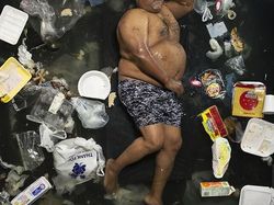 Potret Manusia dan Sampah Tujuh Harinya