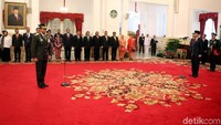 Pelantikan Andika dihadiri sejumlah menteri dan pejabat.