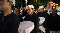 Panjang Jimat telah diadakan di Keraton Kanoman Cirebon, Jawa Barat pada Rabu (21/11) (Sudirman Wamad/detikTravel)