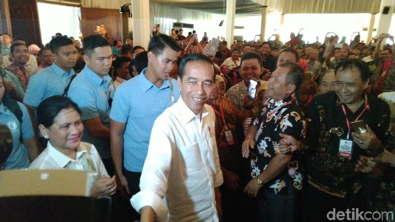 Saat Jokowi Gagal Fokus Setelah Dengar Canda Tampang Boyolali Saat Jokowi Gagal Fokus Setelah Dengar Canda Tampang Boyolali