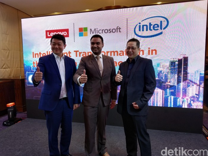 Lenovo memperkenalkan ThinkShield (Foto: Muhamad Imron Rosyadi/detikINET) Lenovo memperkenalkan ThinkShield (Foto: Muhamad Imron Rosyadi/detikINET)