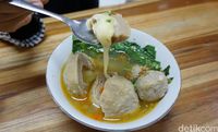 Bakso & Ayam Geprek Sewot: Huaah! Ini Geprek Maroek dan Duo Maut yang Pedas Nendang