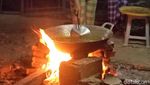 Foto: Minyak Songak, Hanya Dibuat Saat Maulid Nabi