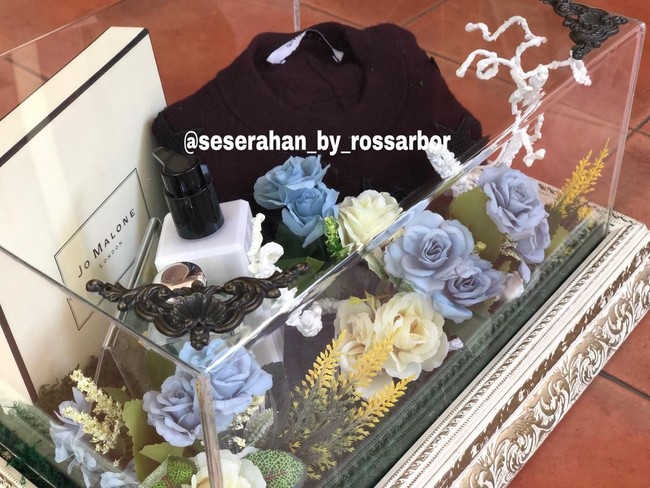 Tidak ketinggalan parfum dari brand ternama Jo Malone London. (Foto: Dok. Rose Arbor Seserahan)