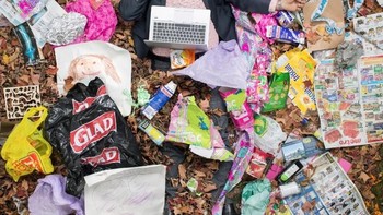 Segal mengajak teman hingga tetangganya untuk jadi subjek fotonya. Foto: Gregg Segal