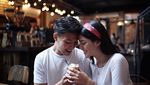 Pose Ganteng Fero Walandouw, Presenter yang Tak Bisa Jauh dari Kopi