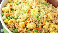 Tambahan bumbu bawang putih dan daun bawang atau telor akan membuat nasi goreng makin enak.  Foto: Instagram @gardeninthekitchen