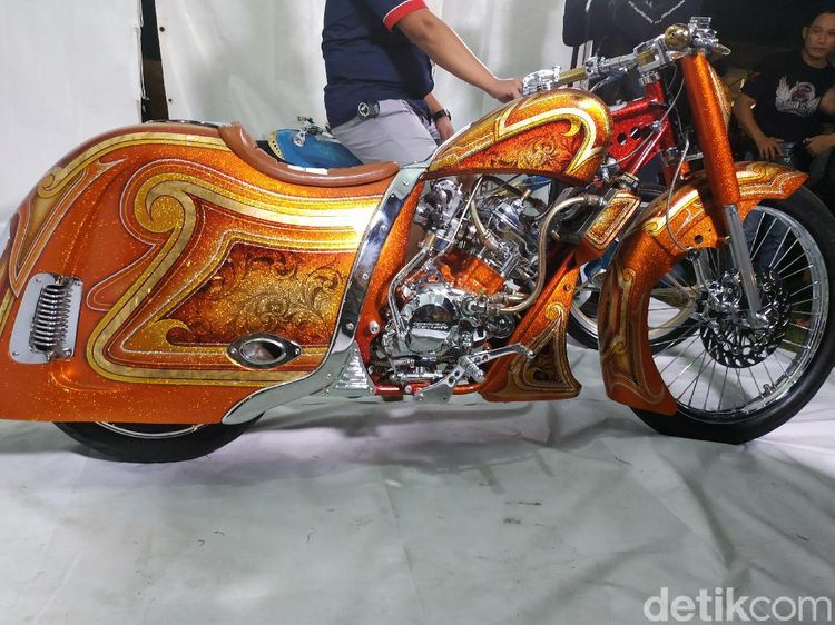Motor Ini Bergaya Bak Sinden