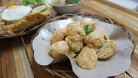 Bakso & Ayam Geprek Sewot: Huaah! Ini Geprek Maroek dan Duo Maut yang Pedas Nendang