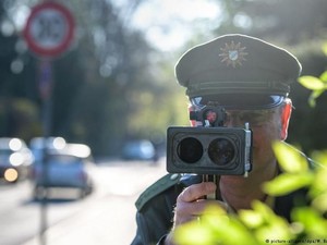 SIM Remaja Jerman Ini Dicabut Hanya 49 Menit Usai Lulus Ujian Mengemudi