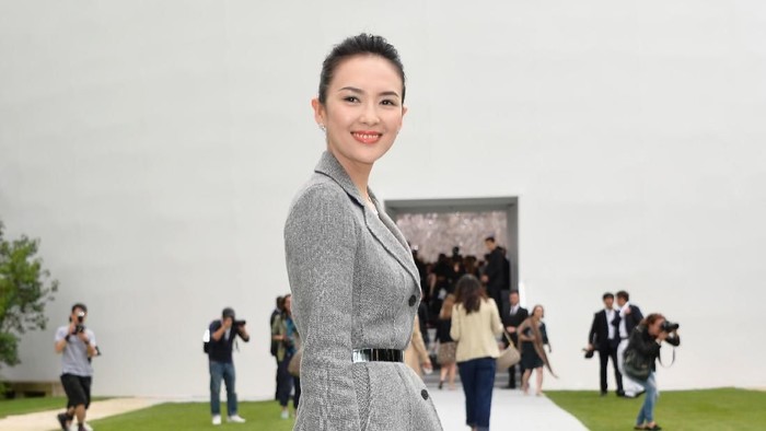 Zhang Ziyi MILAN, ITALY - APRIL 30: Zhang Ziyi attends the Giorgio Armani 40th Anniversary Silos Opening And Cocktail Reception on April 30, 2015 in Milan, Italy. (Photo by Jacopo Raule/Getty Images for Giorgio Armani)