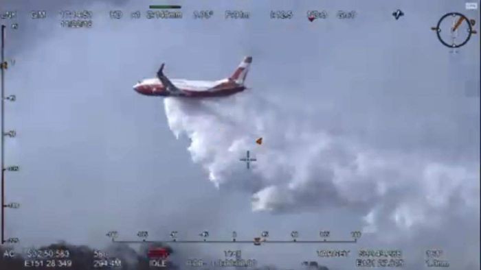 Pertama di Dunia Pesawat Boeing 737 Digunakan Perangi Kebakaran Semak