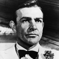 Sean Connery terpilih jadi James Bond terfavorit sepanjang masa, dengan 76 persen orang yang menyukainya. Aktor 88 tahun ini membintangi tujuh film Bond beberapa diantaranya Dr. No, Goldfinger dan Diamonds Are Forever. Foto: Getty Images