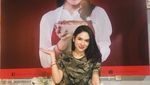 Steffi Zamora, Aktris Plus Penjual Seblak Cantik yang Doyan Kulineran